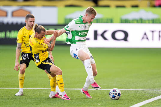 Elfsborgs Niklas Hult och Västerås Karl Gunnarsson