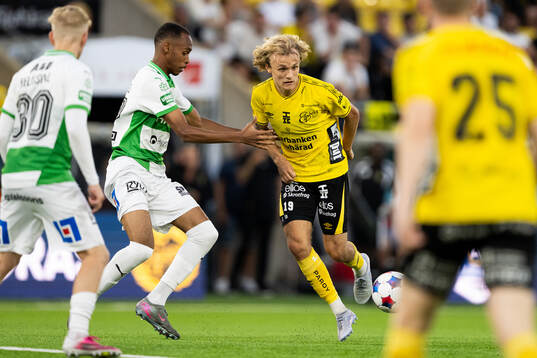 Västerås Musab Abdi Mohamud och Elfsborgs Julius Beck
