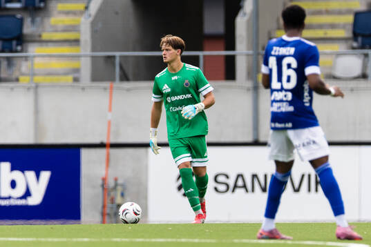 Gefles målvakt Max Croon