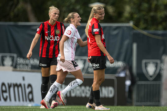 Häckens Maja Bodin jublar