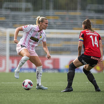 Häckens Josefine Rybrink och Brommapojkarnas Frida