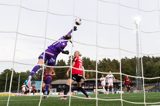 Brommapojkarnas målvakt Clara Ekstrand
