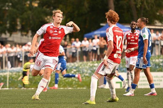 Bläddra bland fler bilder av Fotboll, Superettan, Sandviken - IFK Norrköping