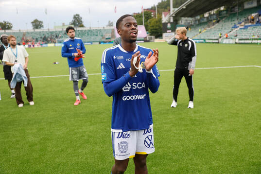 GIF Sundsvalls Alieu Atlee Manneh jublar