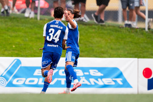 IFK Norrköpings Elias Jemal jublar
