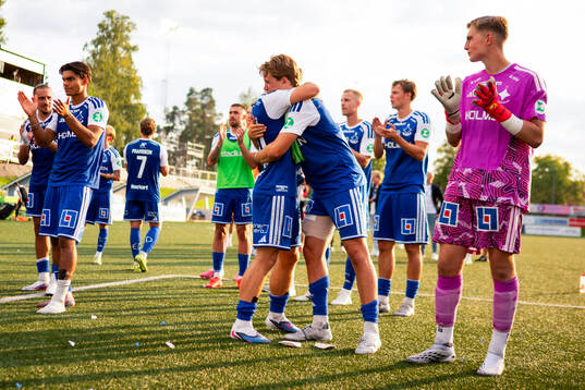 IFK Norrköpings Axel Brönner och Ture Sandberg jublar