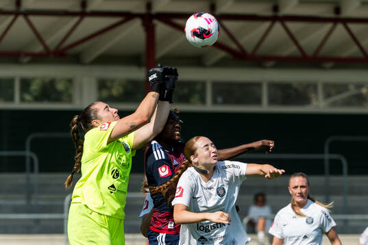 Rosengårds Anam Imo, Eskilstuna United DFFs målvakt