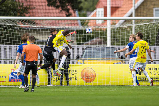Falkenbergs Lassina Sangaré gör 1-0