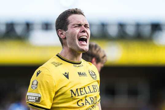 Mjällbys Jacob Bergström jublar