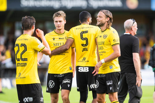 Mjällby AIFs lagkapten Jesper Gustavsson, Villiam Granath,