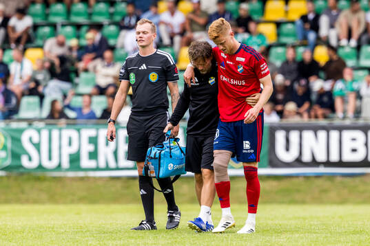 Östers Daniel Ask har ont