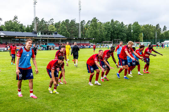 Östers spelare jublar