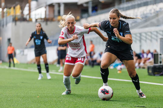 IK Uppsalas Saga Fredgren och Malmö FFs Courtney Nevin