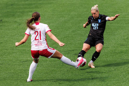 IK Uppsalas Stina Leffler och Malmö FFs Mia Persson