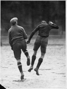 Fotboll, Arne Borg spelar fotboll 1928. Arne Borg till