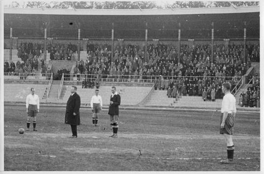 Fotboll, En minuts tystnad! General Balks minne på
