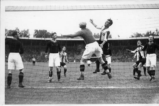 Stadion. AIK - Espanyol. 1929. Editors note: exakt tid