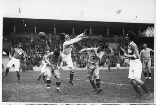 Fotboll, Sverige - Finland 3-1 (2-0). 16 982 besökare.