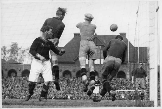 Fotboll, AIK Örgryte IS. Stockholms Olympiastadion.