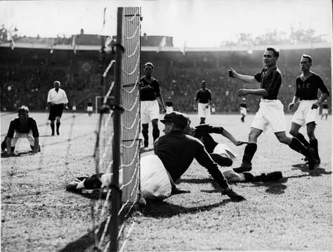 Fotboll. A.I.K.- Gais 28/6 1934