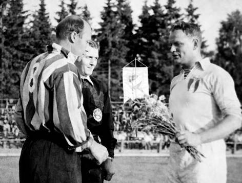 Gunnar Gren, Gais, Knut Persson, Hässleholm domare och