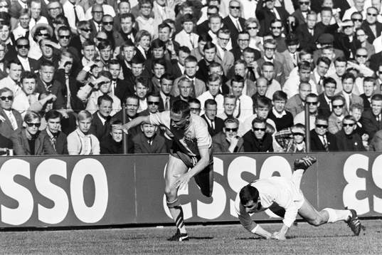 Örjan Persson, Sverige i kamp om bollen