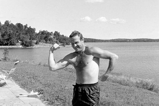 Sven Tumba kopplar av