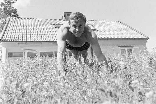 Sven Tumba kopplar av