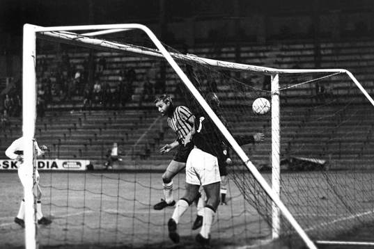 Conny Granqvist, Djurgården framför gais målvakt Leif