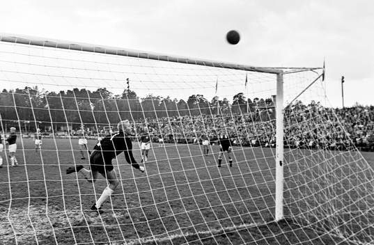Situation framför degerfors målvakt