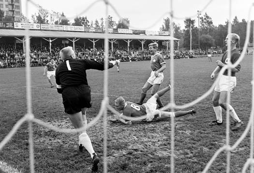 Situation framför degerfors målvakt