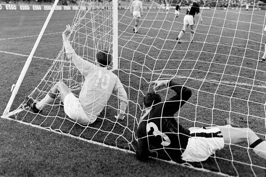 Dag Szepanski, Malmö FF har hamnat i AIK.s mål