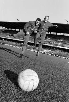Sveriges anfallare Inge Danielsson och Leif Eriksson