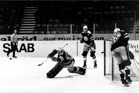 Bläddra bland fler bilder av Ishockey, Div 1 Norra, AIK - Mora