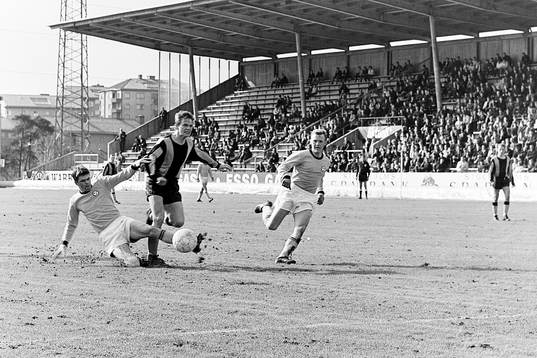 Hammarbys femmålsskytt Rolf Andersson i ett genombrott