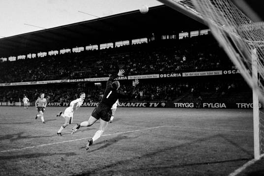 Bläddra bland fler bilder av Fotboll, Allsvenskan, Djurgården - Malmö FF, 2-2
