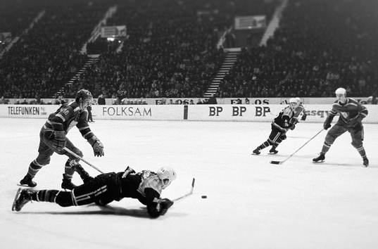 Kamp om pucken