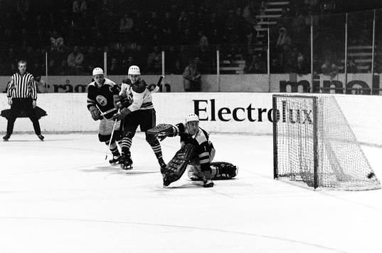 Leif Holmqvist, målvakt i AIK