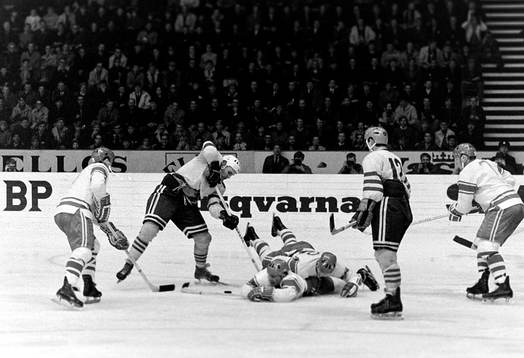Ulf Sterner, Sverige i kamp om pucken
