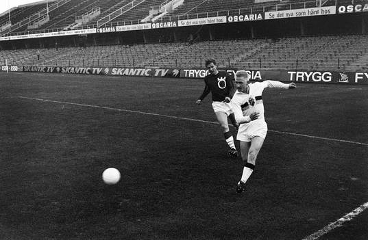 Roland Lundblad, AIK med bollen