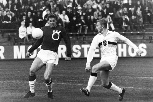 Per-Erik Nyberg, AIK till höger