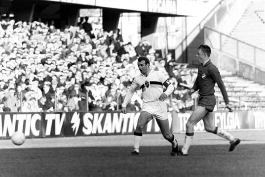 Owe Ohlsson, AIK attackeras
