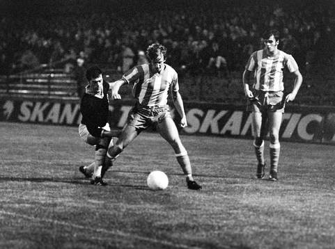 Bläddra bland fler bilder av Fotboll, Allsvenskan, AIK - Göteborg. 1-0