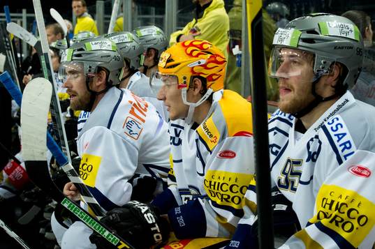 Bläddra bland fler bilder av Ishockey, NLA, ZSC Lions - EV Zug