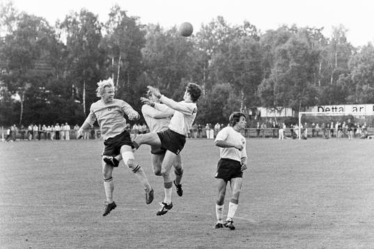 Thomas Ahlström, Elfsborg i en nickduell