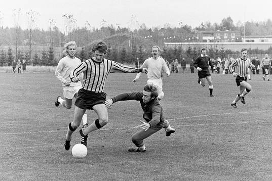 Jerry Rosén, Hässleholm rundar råås målvakt