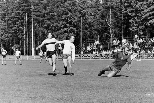 Magnus Eek, Hässleholm gör mål på Simrishamn