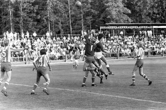 Fotboll, Hässleholms IF - IFK Göteborg
