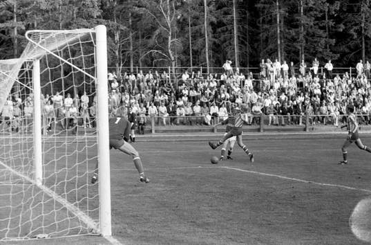 Fotboll, Hässleholms IF - IFK Göteborg