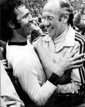Franz Beckenbauer och Helmut Schön, förbundskapten